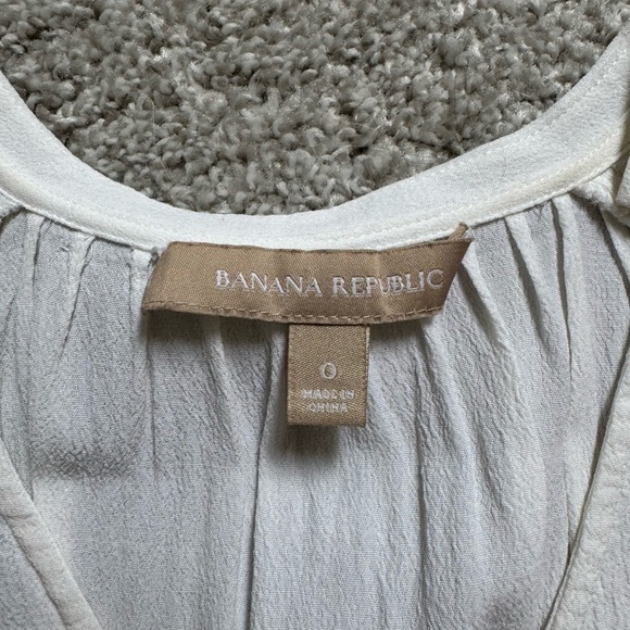 White Sleeveless Women's Top - Picture 4 of 4